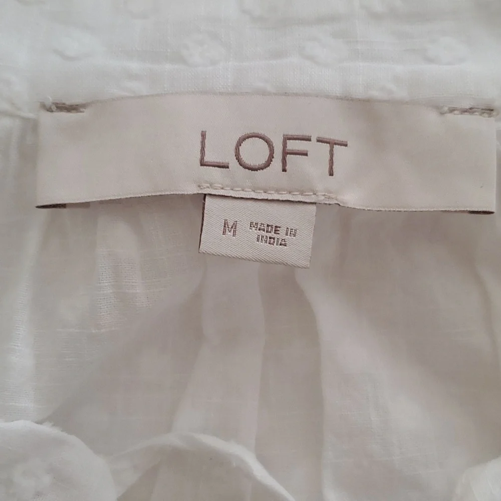 Loft Clip Tie Neck Puff Sleeve Top